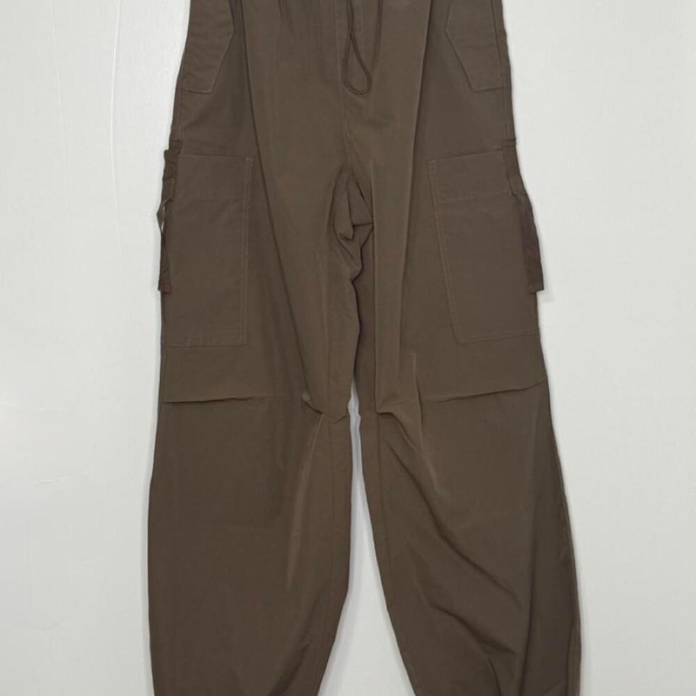 Brown cargo pants with adjustable